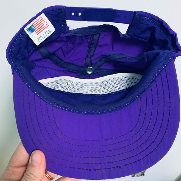 Made in the USA Vintage Eagle Snacks 90s Y2K Purple Lime Green Snapback Hat - Picture 3 of 5